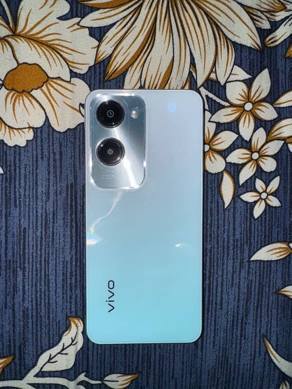 Vivo Y18    (8/128) 1