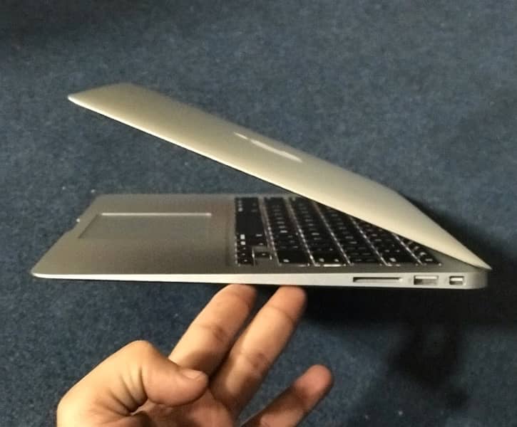 Apple MacBook Air 2015 3