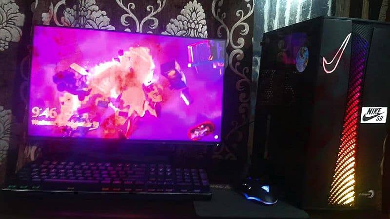 Gaming PC with 24 inch BORDERLESS Monitor 60hz 11