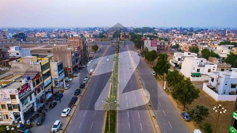 5 Marla Corner, Facing Park, Transfer Free On Ground Plot Situated on 40 Feet Road, Nearby 120 Feet Road and Commercial Available For Sale in Silver Block Park View City Lahore 2