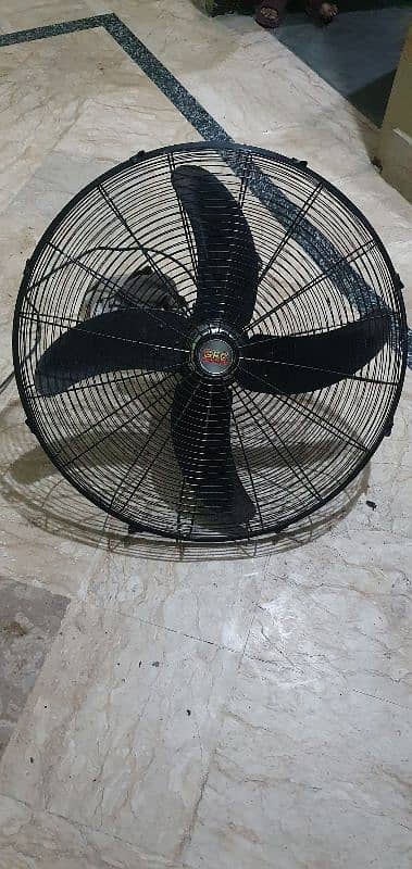 G. F. C Bracket Fan 24" 2