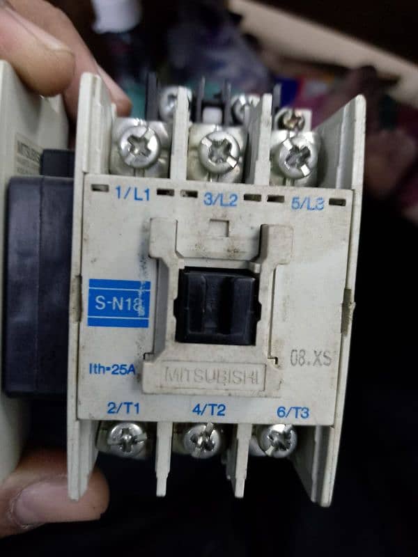 Contactor and Electric panel's 6