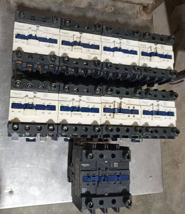 Contactor and Electric panel's 9