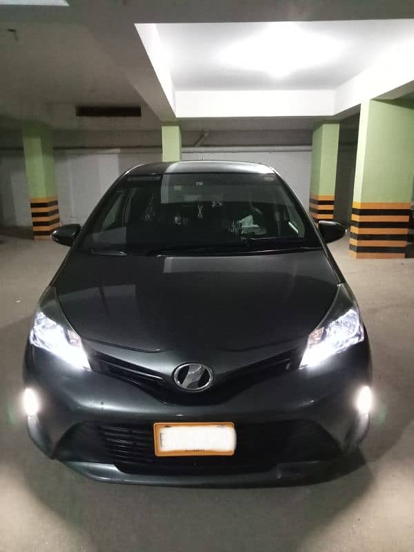 Toyota Vitz 2014 1.0 (F LIMITED) 0