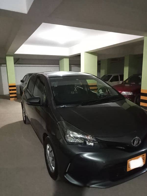 Toyota Vitz 2014 1.0 (F LIMITED) 4