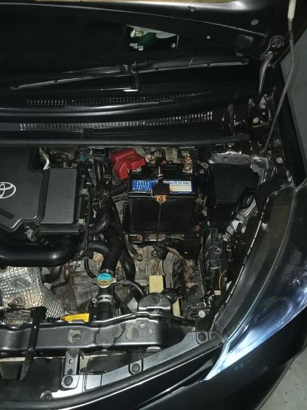 Toyota Vitz 2014 1.0 (F LIMITED) 16