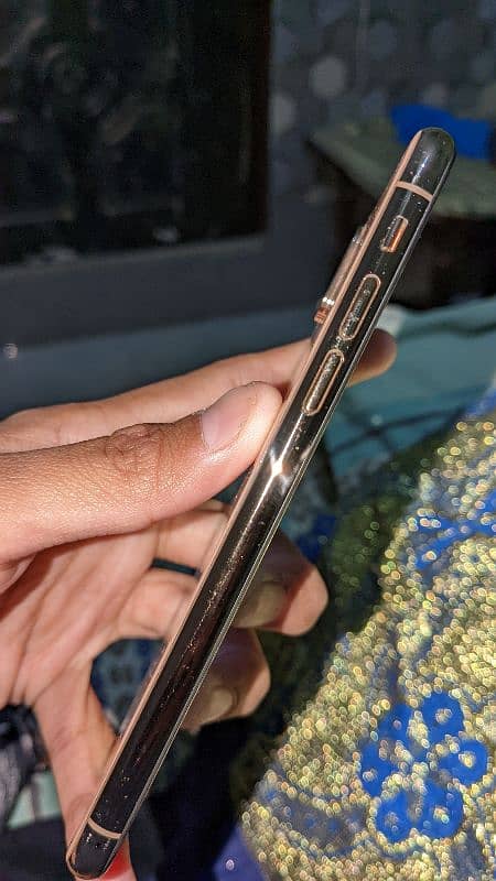 Iphone xs (PTA APPROVED) 3