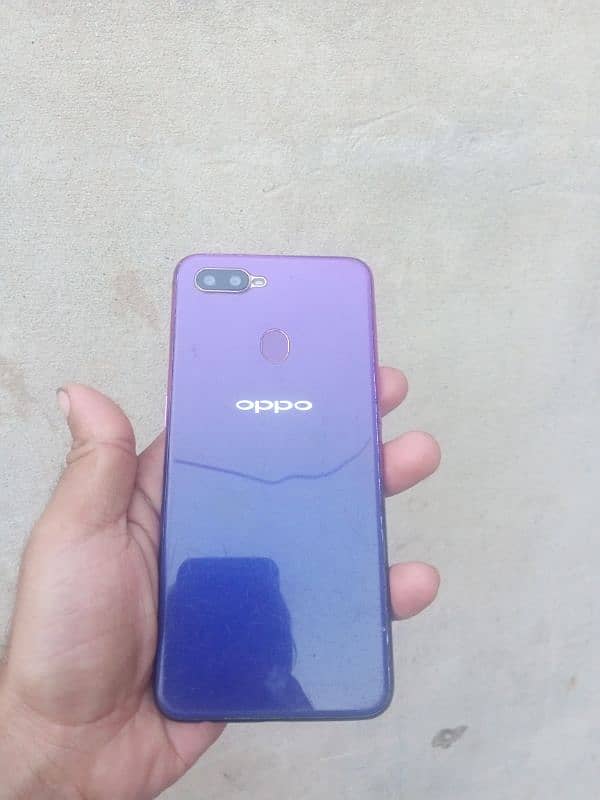 oppo f9 4 gb 128gb exchange ho sakta ha03304646491i 0