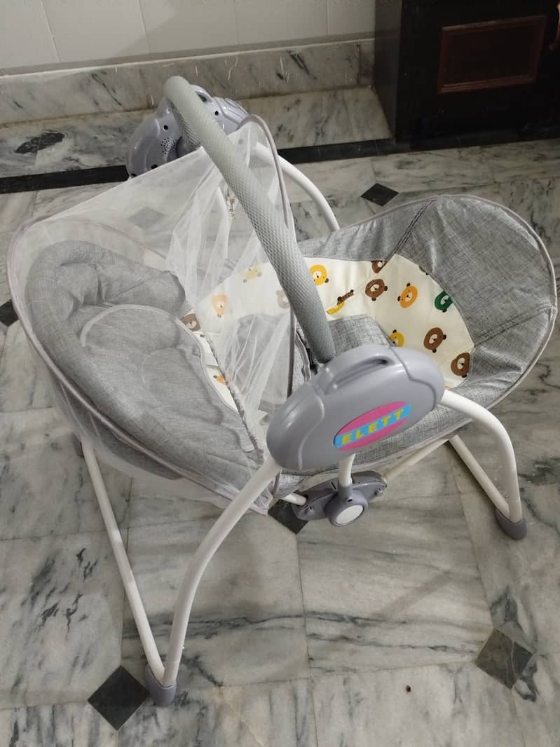 Electric Swing Cot 2