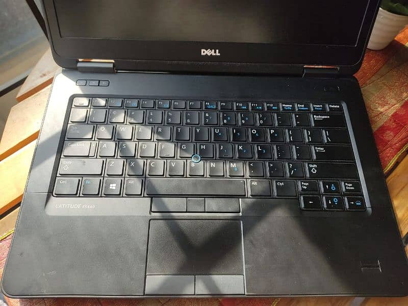 Laptop Dell Latitude with Graphics card 5