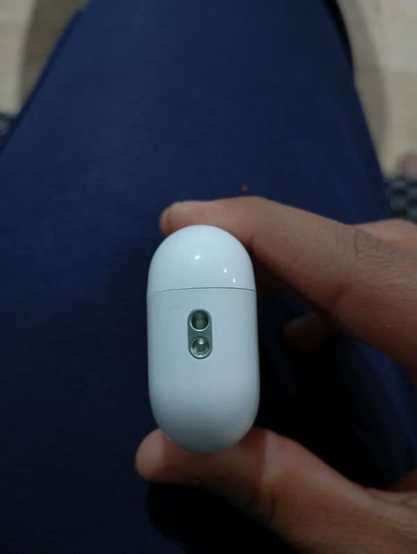 APPLE AIRPODS PRO 2nd GENERATION. 3