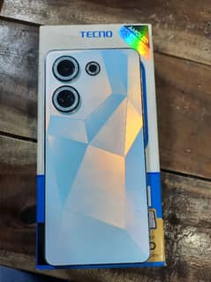 tecno camon 20 complete saman 8+8/256 gb 8mounts warranty