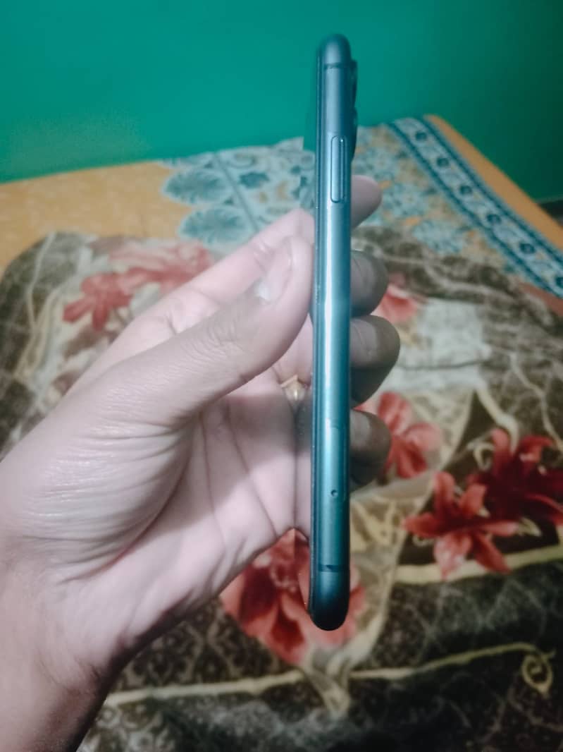 Apple iPhone 11 1