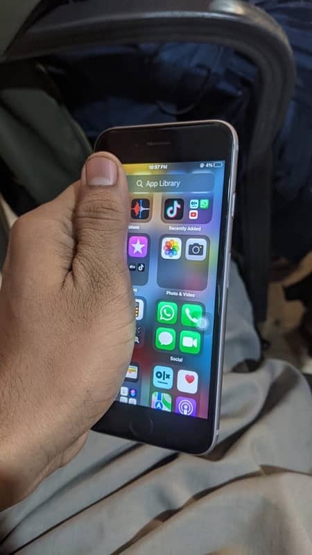 iPhone 6s 32 Gb seeld mobile no any  fald non pta 2