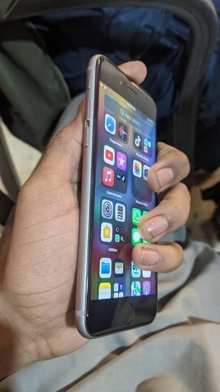 iPhone 6s 32 Gb seeld mobile no any  fald non pta 3