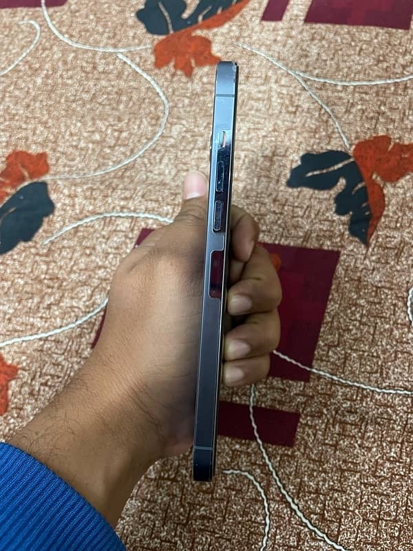 I phone 13pro max 128gb 3