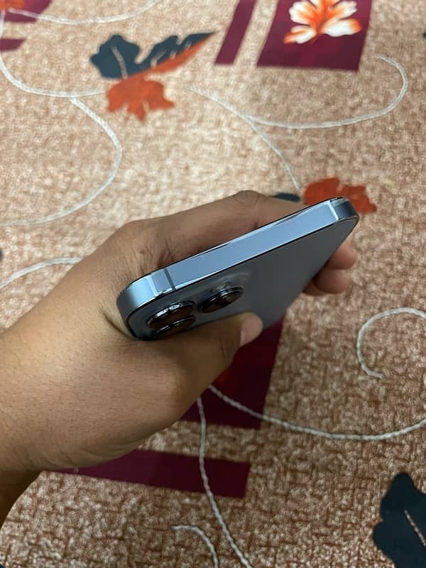 I phone 13pro max 128gb 4