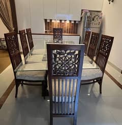 8 Seater Dining Table (Price Negotiable)