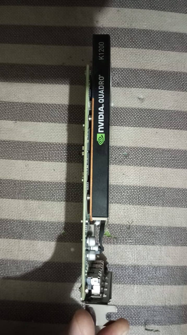 NVIDIA Quadro K1200 / 4GB / 128bit / DDR5 1