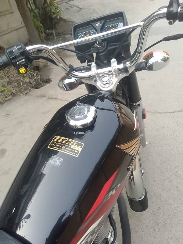 Honda 125 2024 10