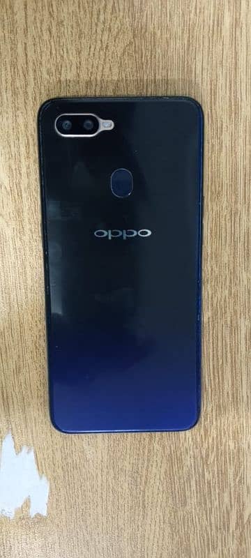 OPPO F9 Pro. 4/128 1