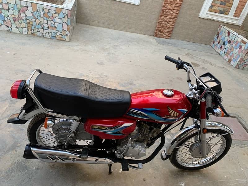 Honda 125 (2024) 10/10 5