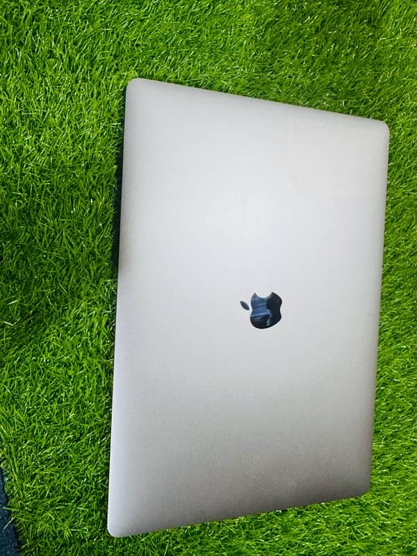 MacBook Pro 2019 5