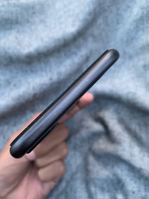 IPhone 8plus in original condition along with original charger 4