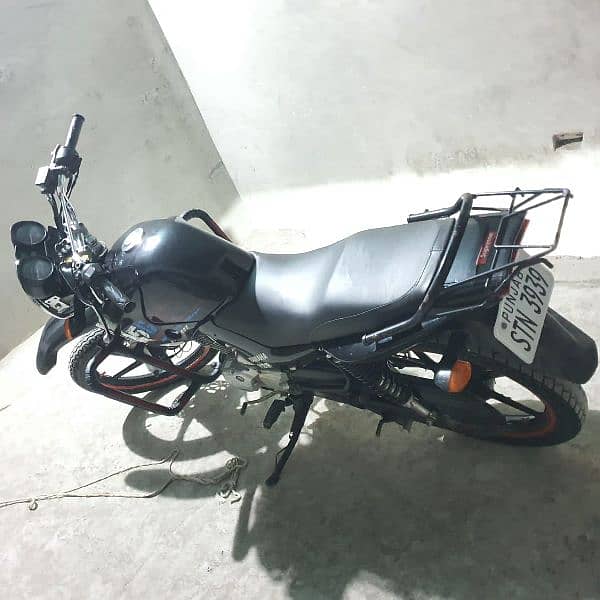 Yamaha YBR G 125 for urgent sale 5