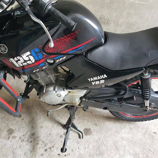 Yamaha YBR G 125 for urgent sale 9