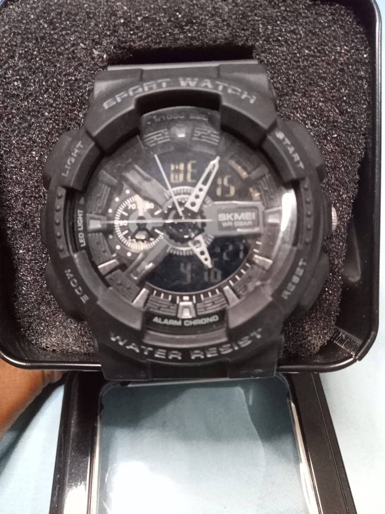 G-SHOCK Model No. 5553, GST-400G, 7