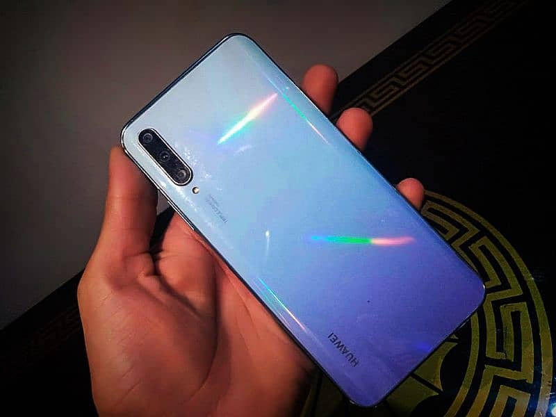 model HUAWEI Y9s 1