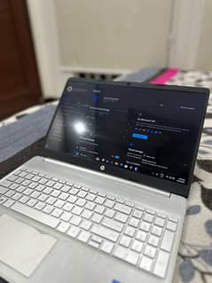 HP laptop 11th Gen Intel(R) Core(TM) i5-1135G7