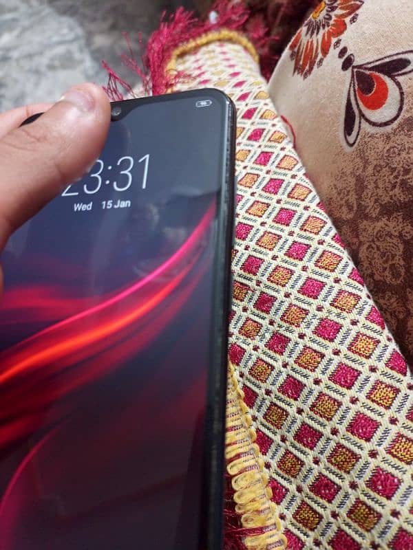 vivo y 90 all okay display mein Bas ek dot hai 2