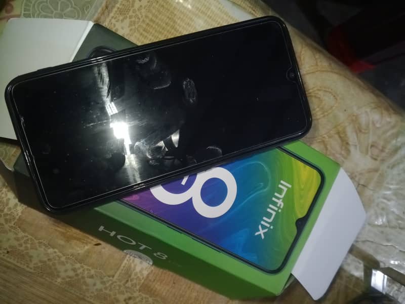 Infinix hot 8 lite 0