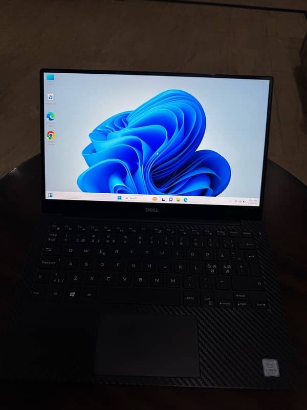 Dell XPS 13 9360 1