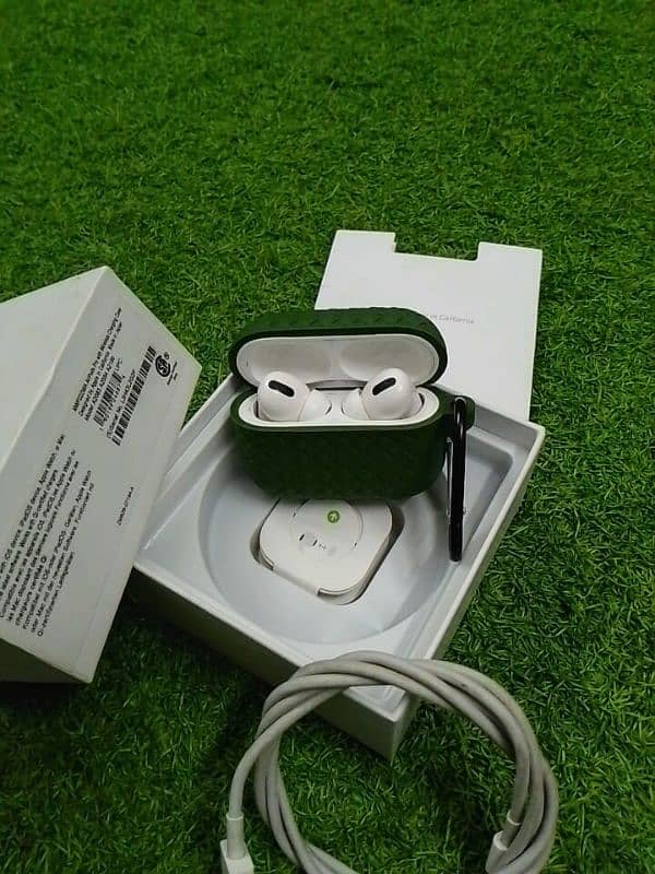 AIR PODS 2GEN CLEAR SOUND. HA BILKOL SAAF HA ONLY FOR SALE 0