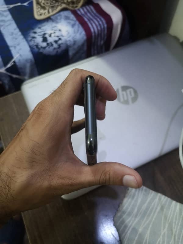 Iphone 11 pro 64gb PTA Approved 0