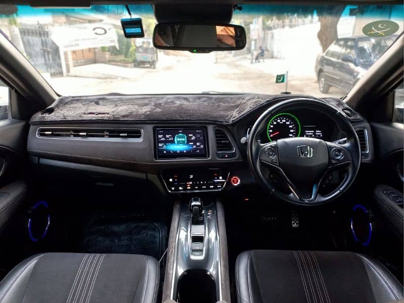 Honda Vezel 2019 12