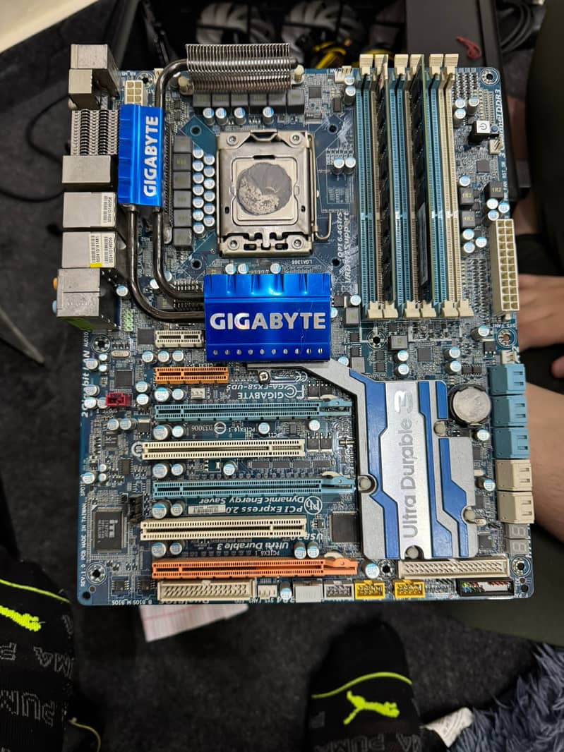 Xeon X5670 6C/12T with Gigabyte Mobo X58 with 16GB Ram Ddr3 Ram 3