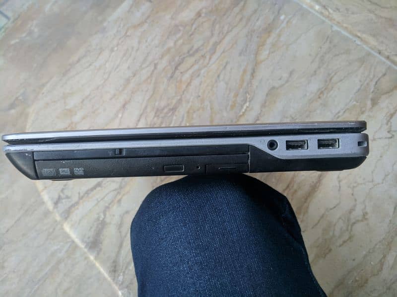 Dell latitude e6440  i7  8/256 5