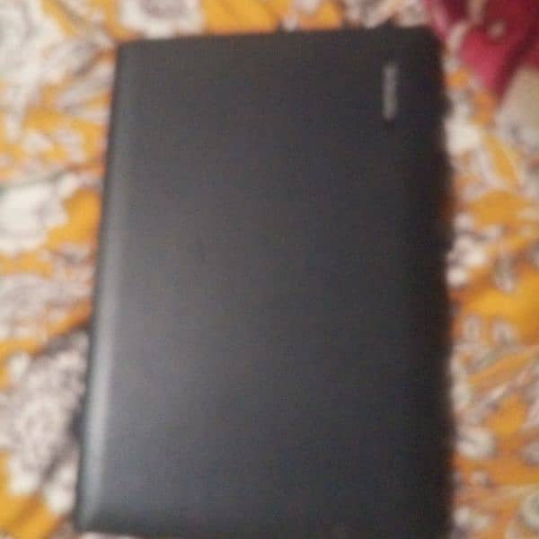 laptop for urgent sale brand RM core i3 all ok 3