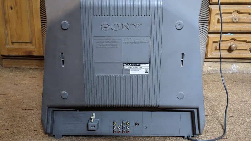 Sony Wega 27 Inch TV 5