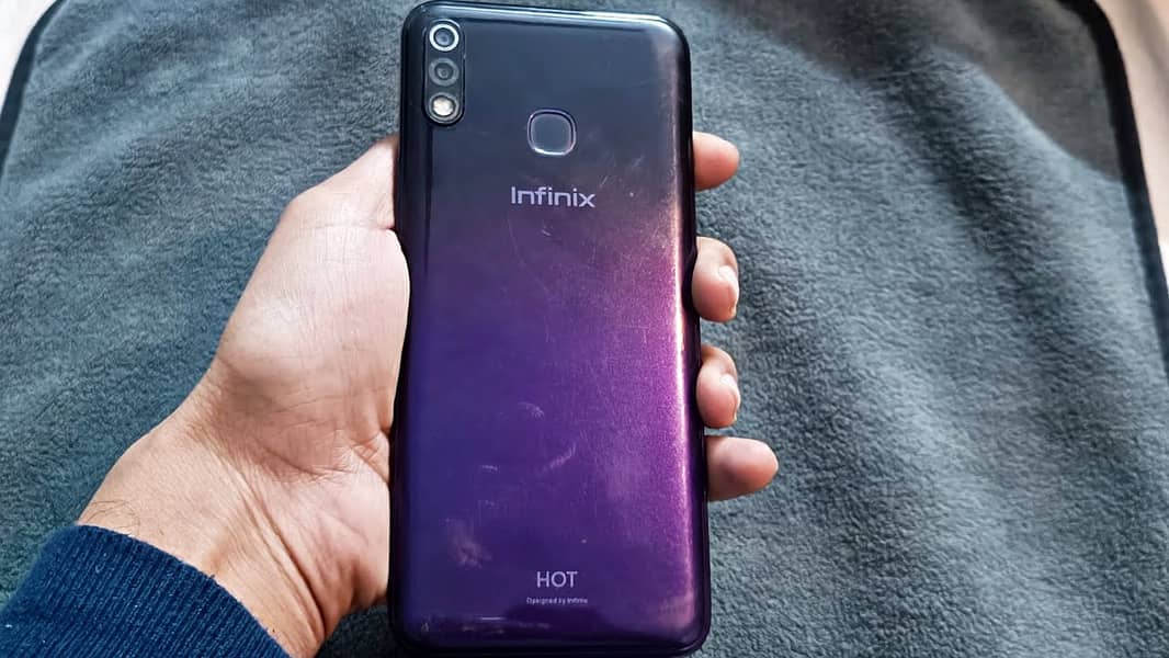 Infinix Hot 8 Lite 1