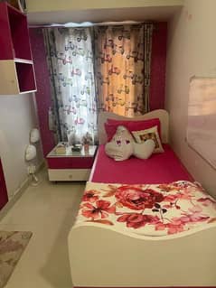 young girl bedroom set