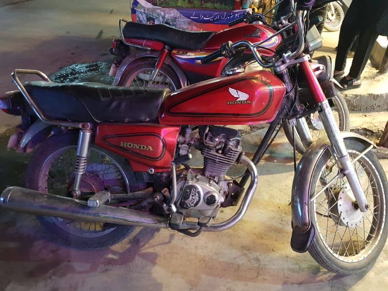 Honda CD 125 , Model 17, 9