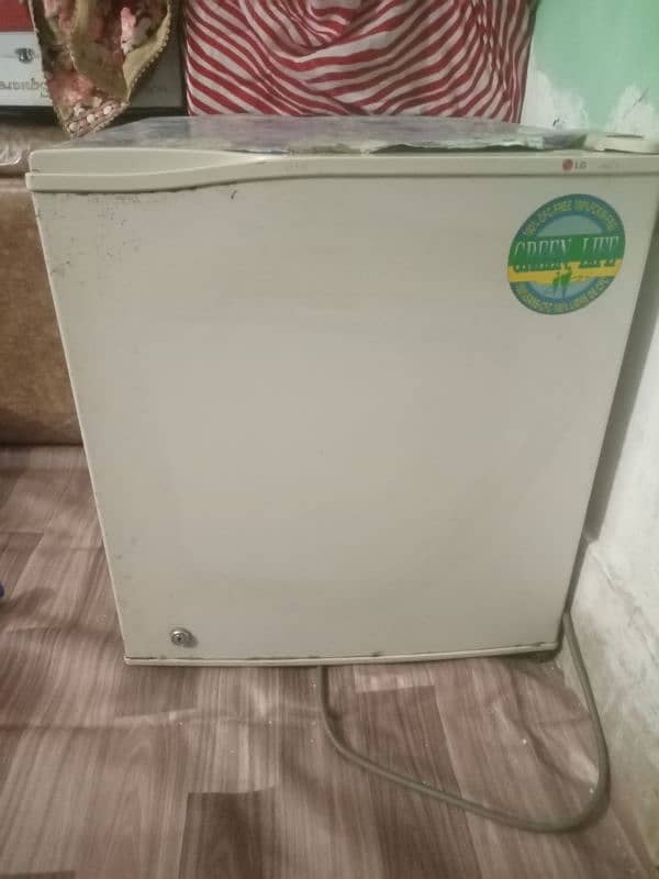 LG fridge for Sell  good condition 0