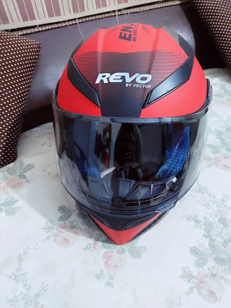 Revo DOT certified Helmet 17