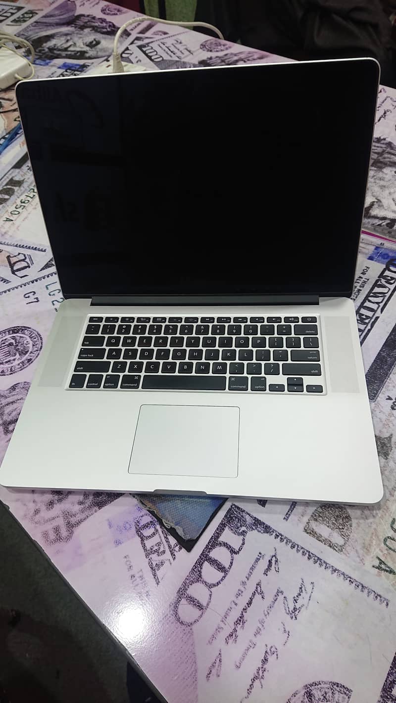 Macbook Pro 15Mid For Sale in Good Condition 1