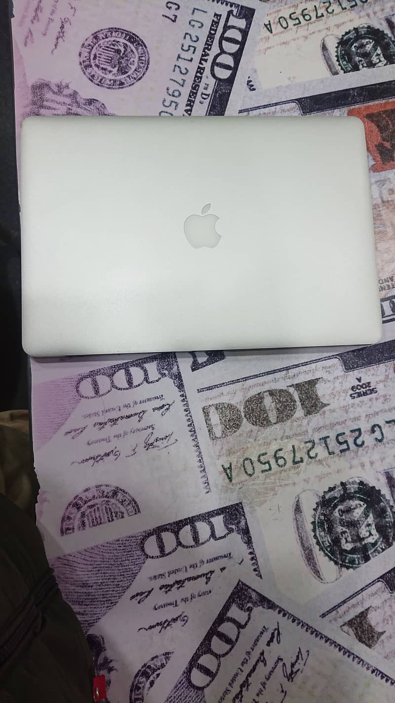 Macbook Pro 15Mid For Sale in Good Condition 8